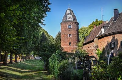 Der Kranenburger Mühlenturm im historischen Ortskern (Foto: Markus von Offern/Gemeinde Kranenburg)